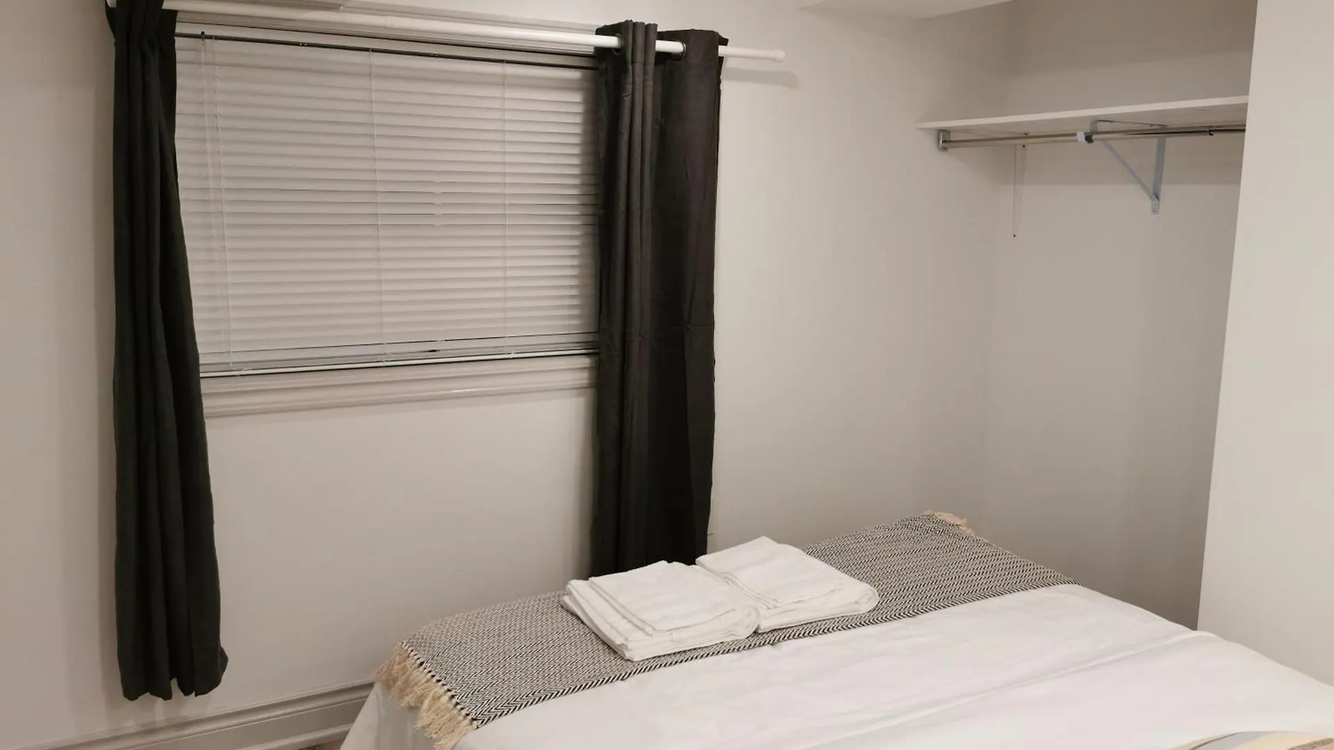 Lilac Private Unit 10-Min To Airport Apartment Toronto 0*,
