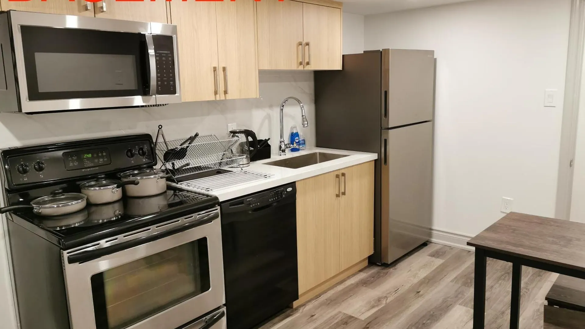 Lilac Private Unit 10-Min To Airport Apartment Toronto