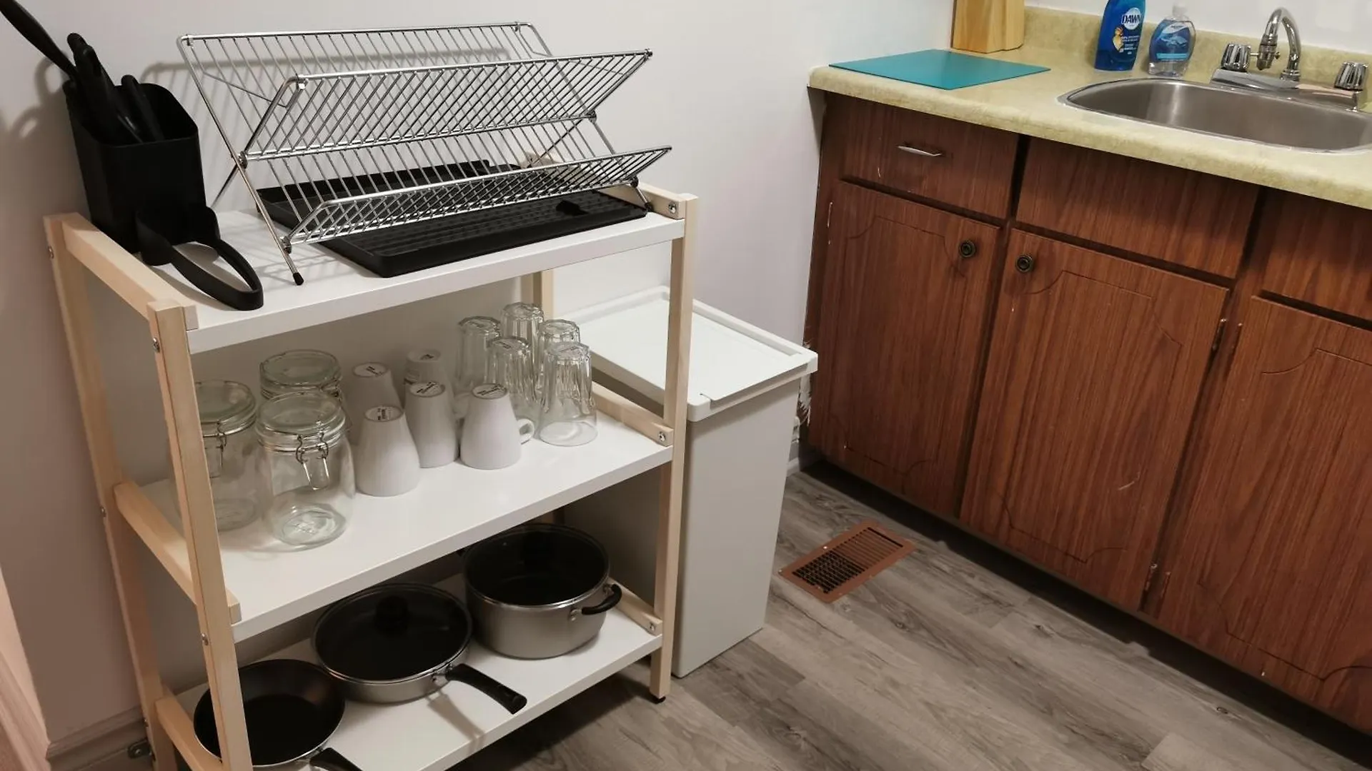 Lilac Private Unit 10-Min To Airport Apartment Toronto