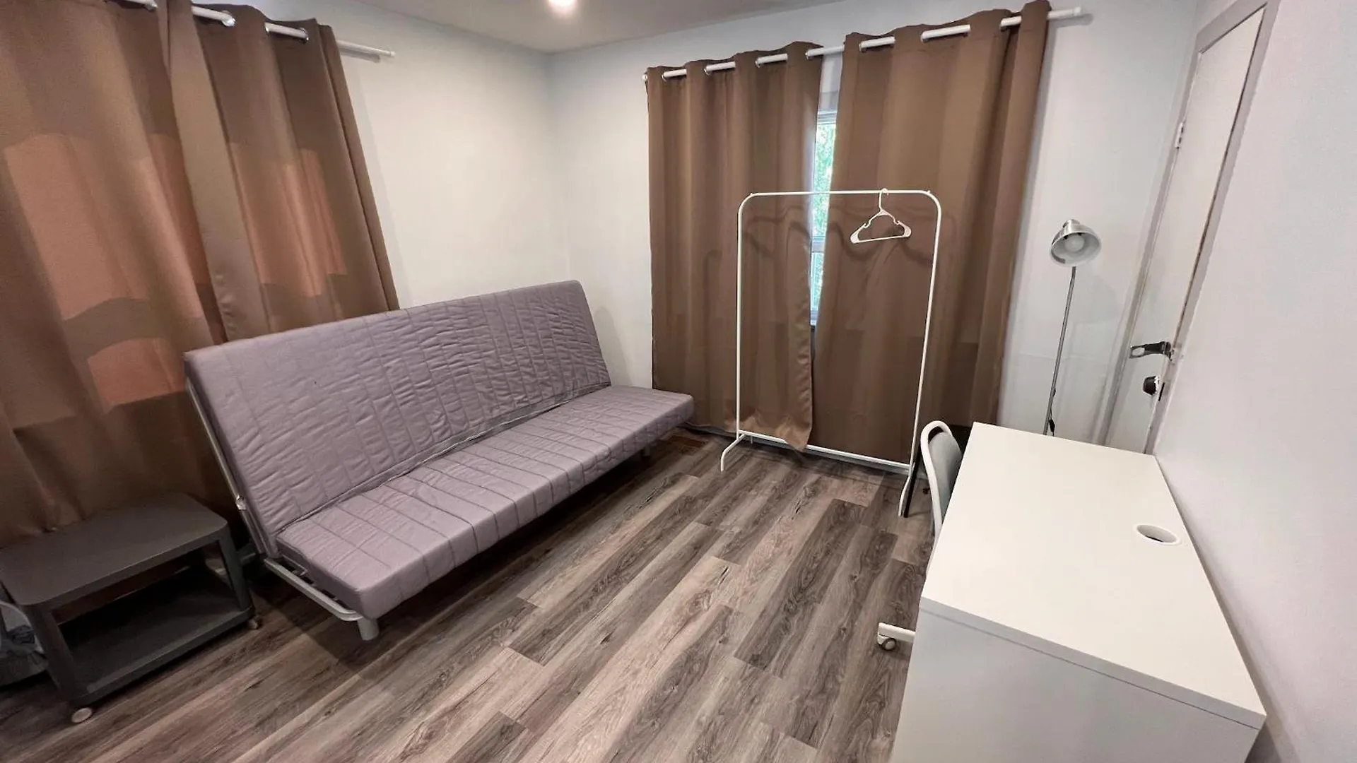 Lilac Private Unit 10-Min To Airport Apartment Toronto
